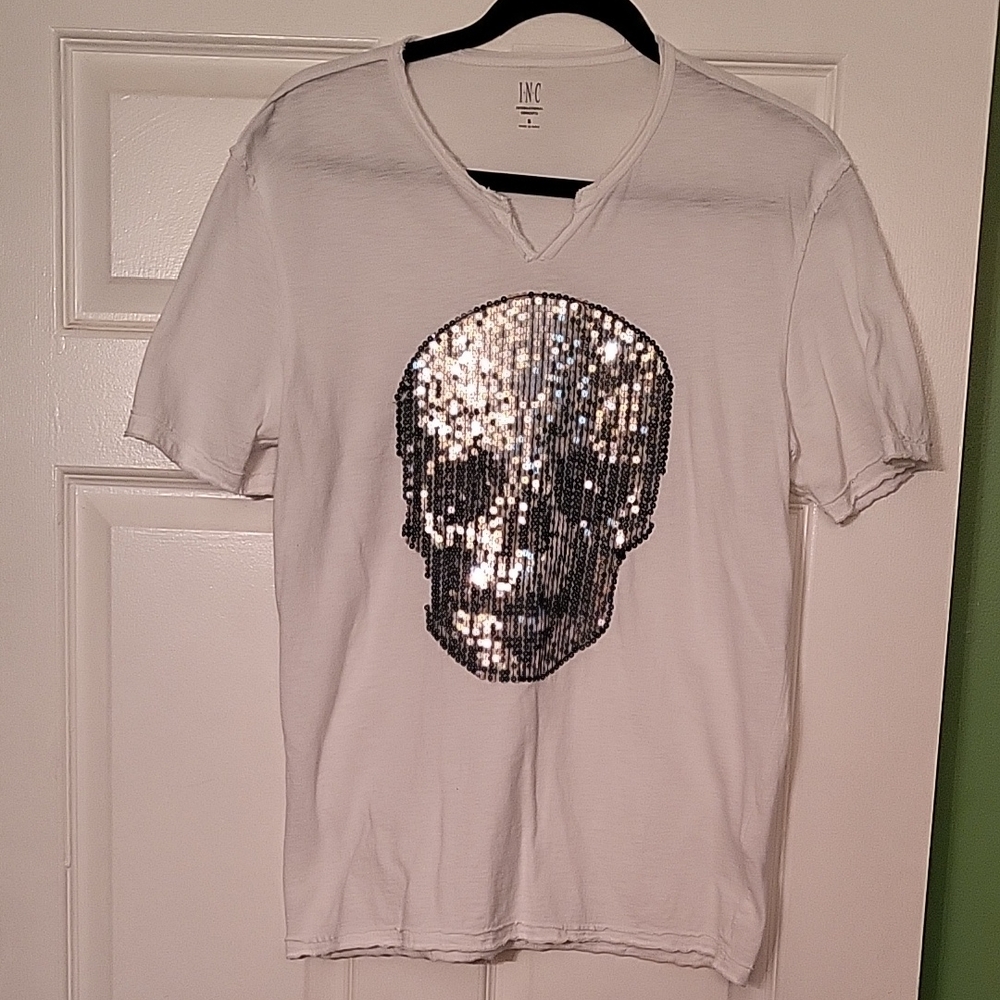 I.N.C tshirt with sequin skull